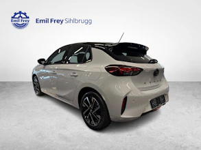 https://vehicle.imgix.net/4240927/cd2460f1-6026-470e-9cab-dcee7bb6fa6e.jpg