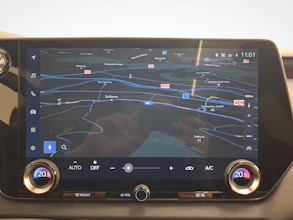 https://vehicle.imgix.net/4240930/bcb87f9f-157e-4750-8818-5ed8bbb16117.jpg