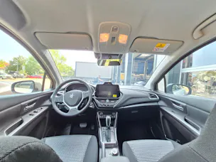 Suzuki S-Cross 1.4 T Sakura Hybrid 4x4