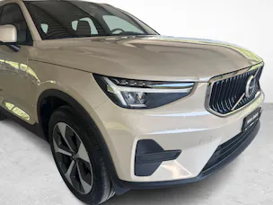 Volvo XC40 2.0 B3 MH Core + Pneumatici invernali inclusi