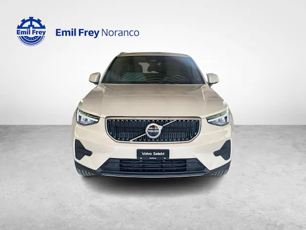 Volvo XC40 2.0 B3 MH Core + Pneumatici invernali inclusi