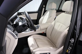 https://vehicle.imgix.net/4241075/13e4c2ea-5027-411d-9360-7fc4071e4169.JPG