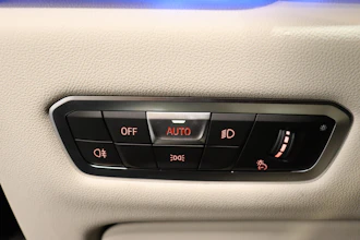 https://vehicle.imgix.net/4241075/3da0ca4b-1f4f-4a69-bb2e-591c422bfcf8.JPG
