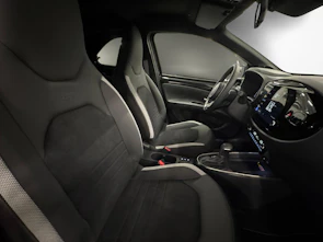 Fahrzeugbild TOYOTA Aygo X 1.5 VVT-i HSD GR Sport