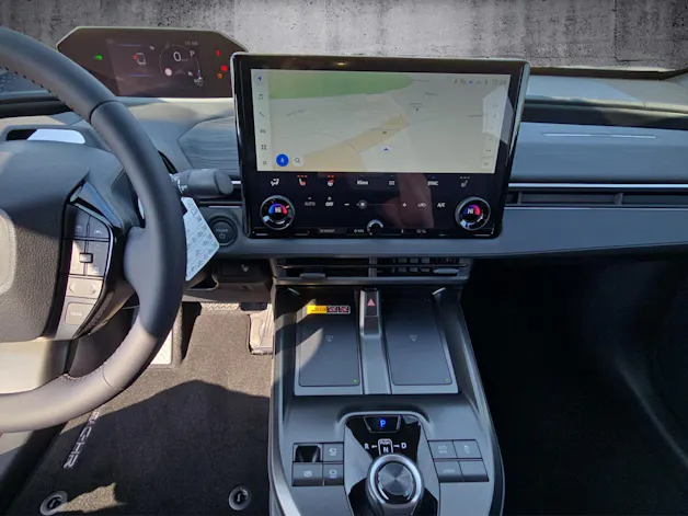 Toyota C-HR+ Premium AWD