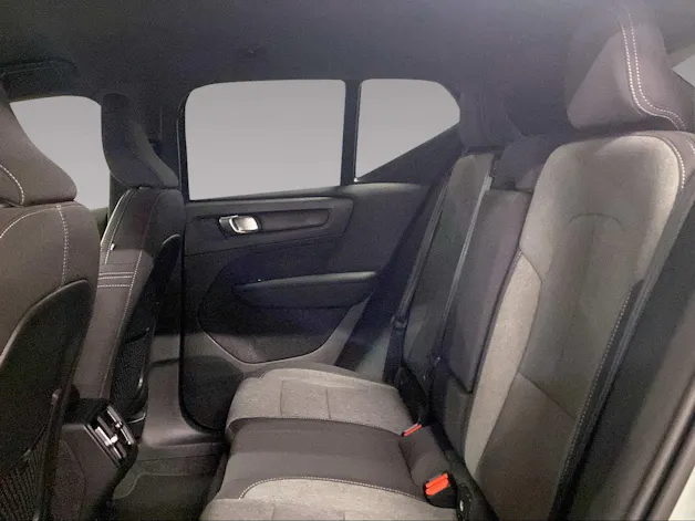 Volvo XC40 2.0 B4 MH Plus Dark