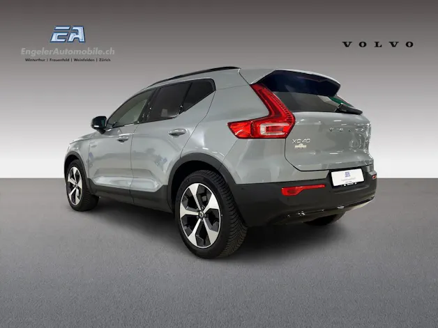 Volvo XC40 2.0 B4 MH Plus Dark