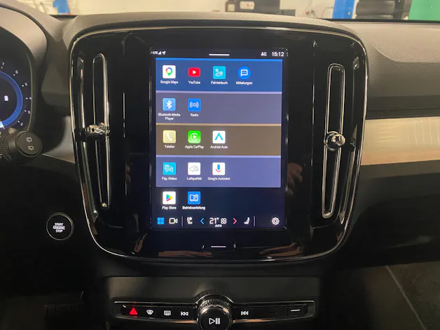 Volvo XC40 2.0 B4 MH Plus Dark