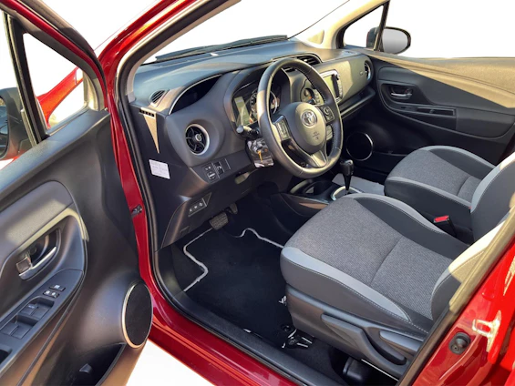 Fahrzeugbild 5 Fahrzeugbild 5