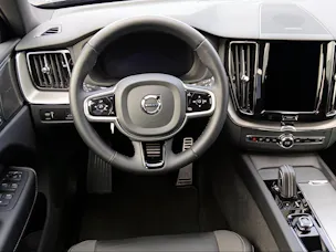 Volvo XC60 2.0 B5 MH R-Design AWD