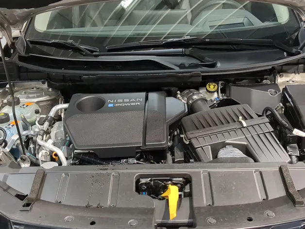 Nissan X-Trail 1.5 VC-T e-Power 4WD 7 Sitze Tekna