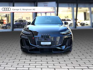 Audi SQ6 e-tron quattro Mythosschwarz Metallic