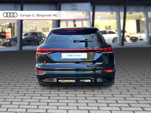 Audi SQ6 e-tron quattro Mythosschwarz Metallic