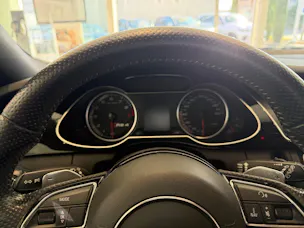 Audi RS4 Avant 4.2 FSI V8 quattro S-tronic