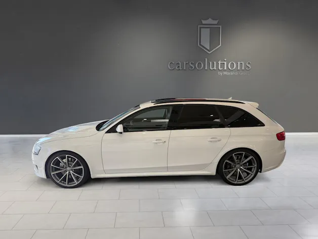 Audi RS4 Avant 4.2 FSI V8 quattro S-tronic