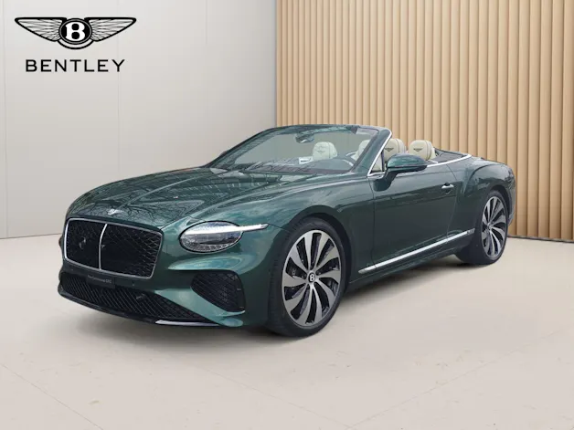 Bentley Continental GTC 4.0 V8 PHEV 680 PS / 1.9% Leasing möglich.