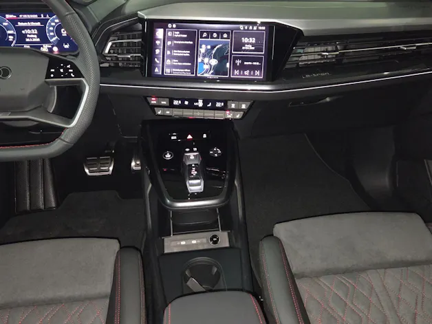 Audi Q4 e-tron 45 Edition Swiss Ski quattro
