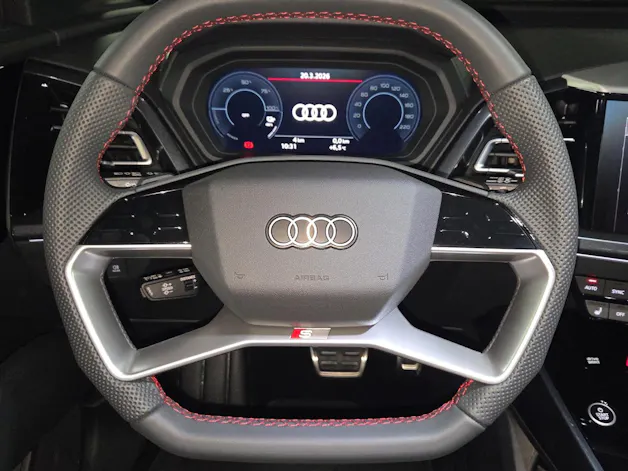 Audi Q4 e-tron 45 Edition Swiss Ski quattro