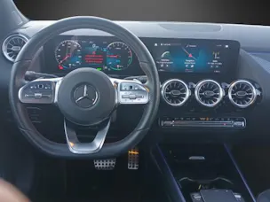Mercedes-Benz B 250 e AMG Line