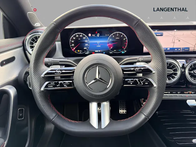 Mercedes-Benz CLA 200 7G-DCT