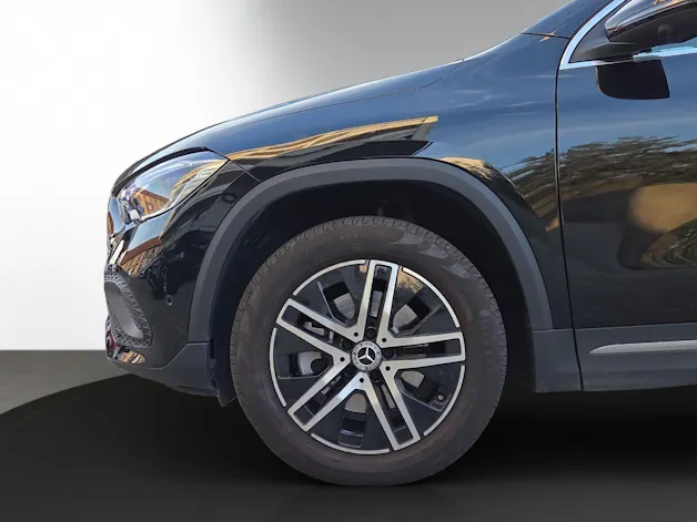 Mercedes-Benz GLA 250 4Matic Progressive 8G-DCT