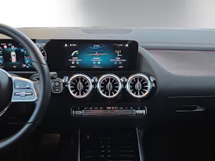 Mercedes-Benz GLA 250 4Matic Progressive 8G-DCT