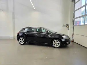 Opel Astra 1.6i 16V Turbo Sport Automatic