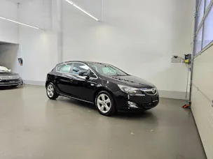Opel Astra 1.6i 16V Turbo Sport Automatic