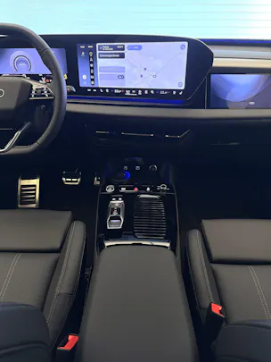 Audi Q6 e-tron quattro