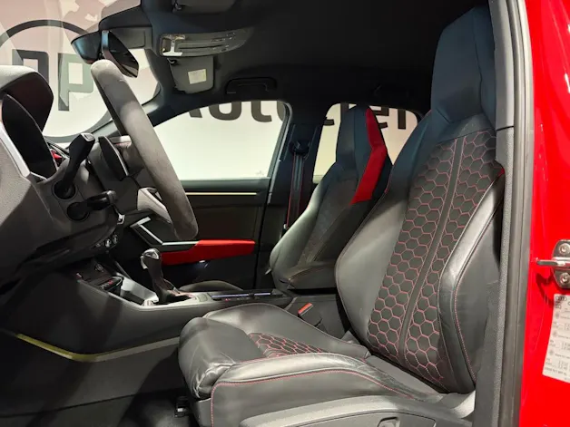 AUDI RS Q3 2.5 TFSI quattro S tronic