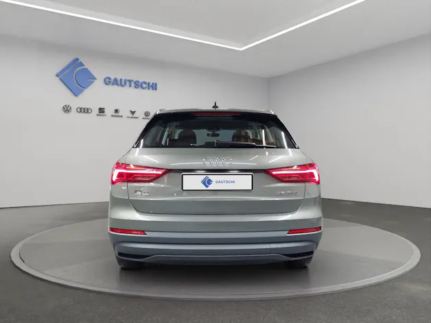 Audi Q3 35 TFSI Attraction S-tronic