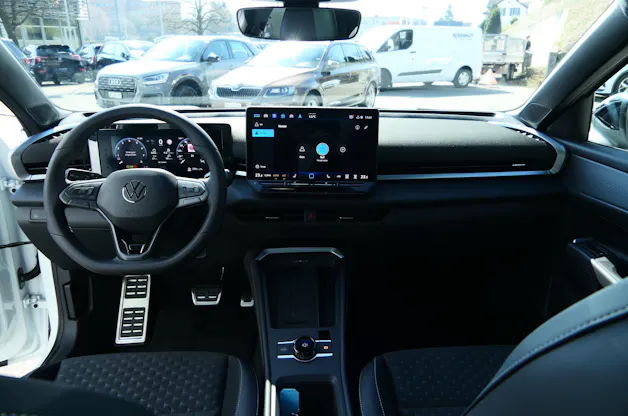 VW T-Roc 1.5 eTSI mHEV R-Line DSG