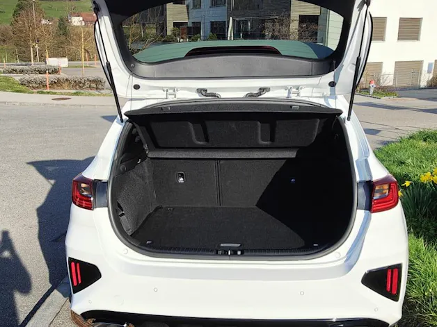 Kia Ceed 1.6 T-GDi GT