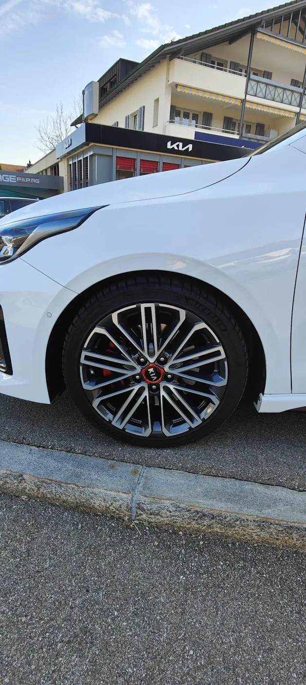 Kia Ceed 1.6 T-GDi GT