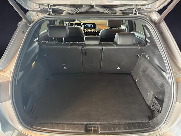Mercedes-Benz GLA 200 Progressive 4matic