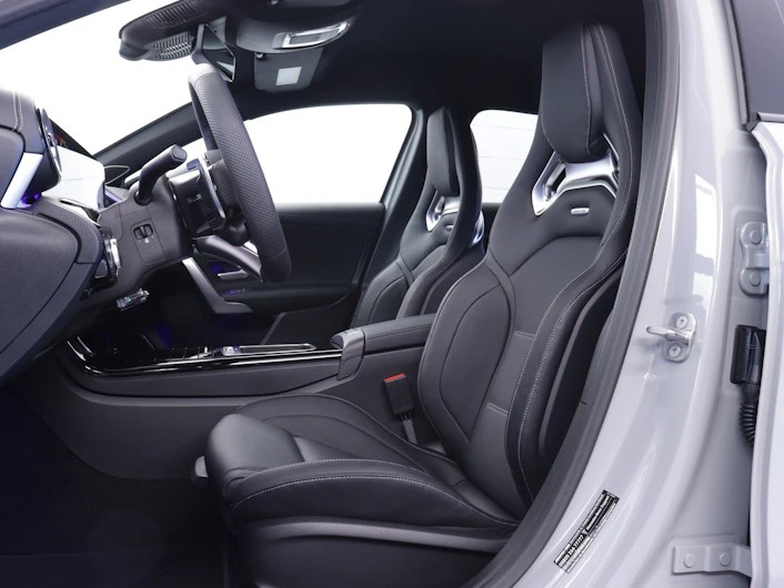 Fahrzeugbild MERCEDES-BENZ A 45 AMG