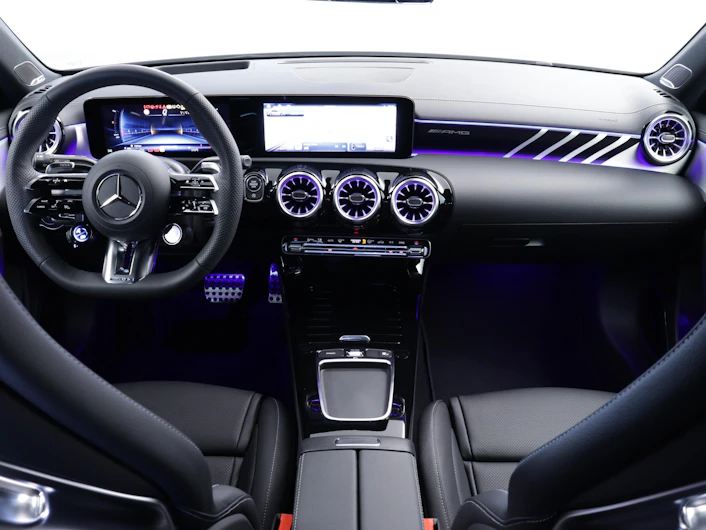 Fahrzeugbild MERCEDES-BENZ A 45 AMG