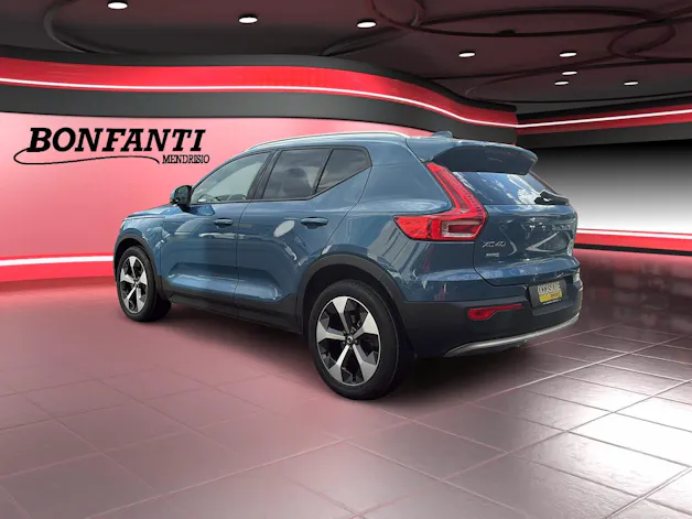 Volvo XC40 1.5 T2 Momentum