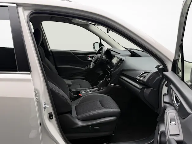 Subaru Forester Station 2.0i e-Boxer Swiss Plus
