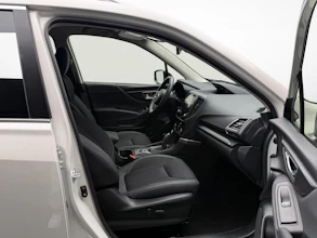 https://vehicle.imgix.net/4242337/736bb5fa-075d-4c1c-992a-5310185f37a6.jpg