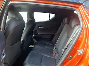 Toyota C-HR 2.0 VVTi HSD Launch Edition