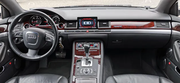 Audi A8 4.2 V8 TDI DPF quattro