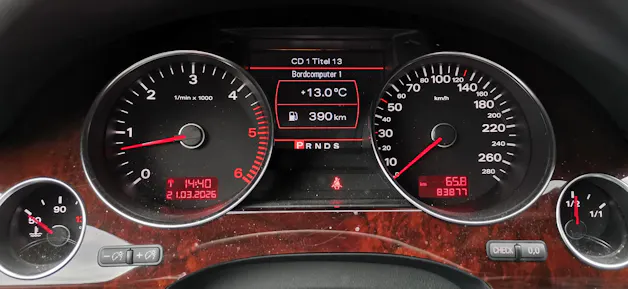 Audi A8 4.2 V8 TDI DPF quattro