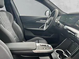 BMW iX2 30 xDrive M Sport Pro (CH) ** Action de leasing à 1.9% **