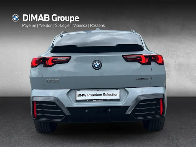 BMW iX2 30 xDrive M Sport Pro (CH) ** Action de leasing à 1.9% **