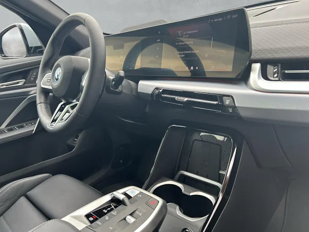 BMW iX2 30 xDrive M Sport Pro (CH) ** Action de leasing à 1.9% **