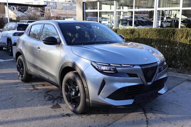 Alfa Romeo Junior 1.2 Ibrida