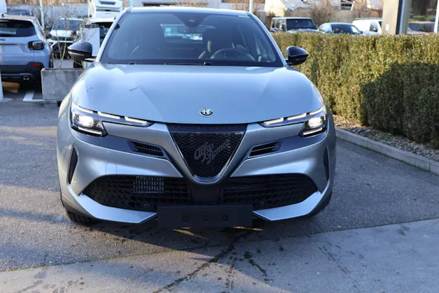 Alfa Romeo Junior 1.2 Ibrida