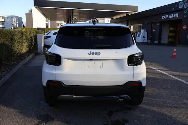 Jeep Avenger 1.2 MHEV Summit