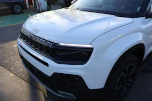 Jeep Avenger 1.2 MHEV Summit